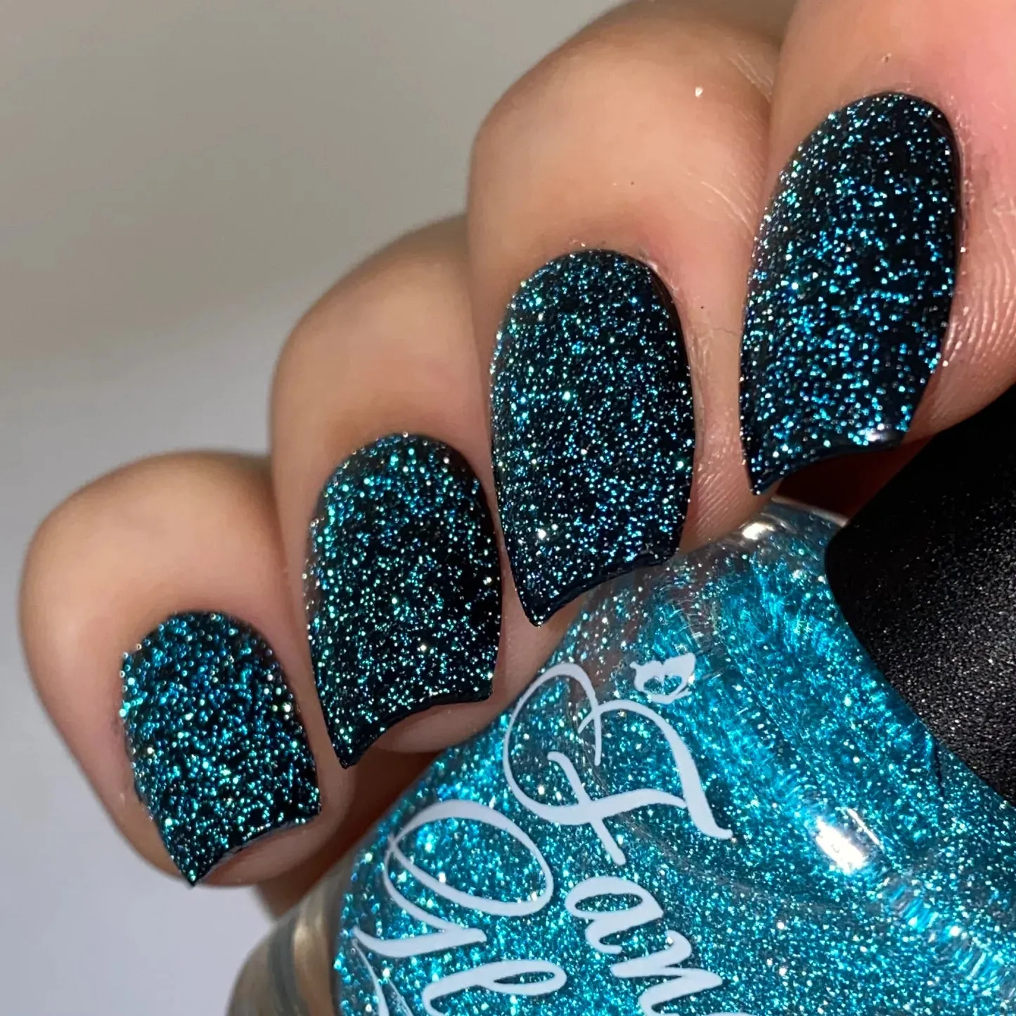 Fancy Gloss- Cerulean Reflective Topper