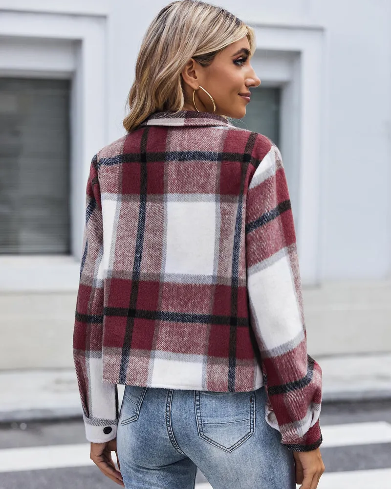 Zeagoo Flannels for Women Cropped Shacket Jacket Fashion Plaid Button Down Shirt 2023 Fall Coat Tops