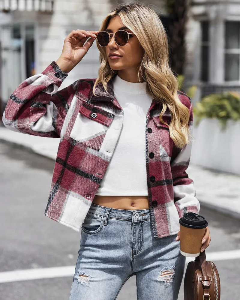Zeagoo Flannels for Women Cropped Shacket Jacket Fashion Plaid Button Down Shirt 2023 Fall Coat Tops