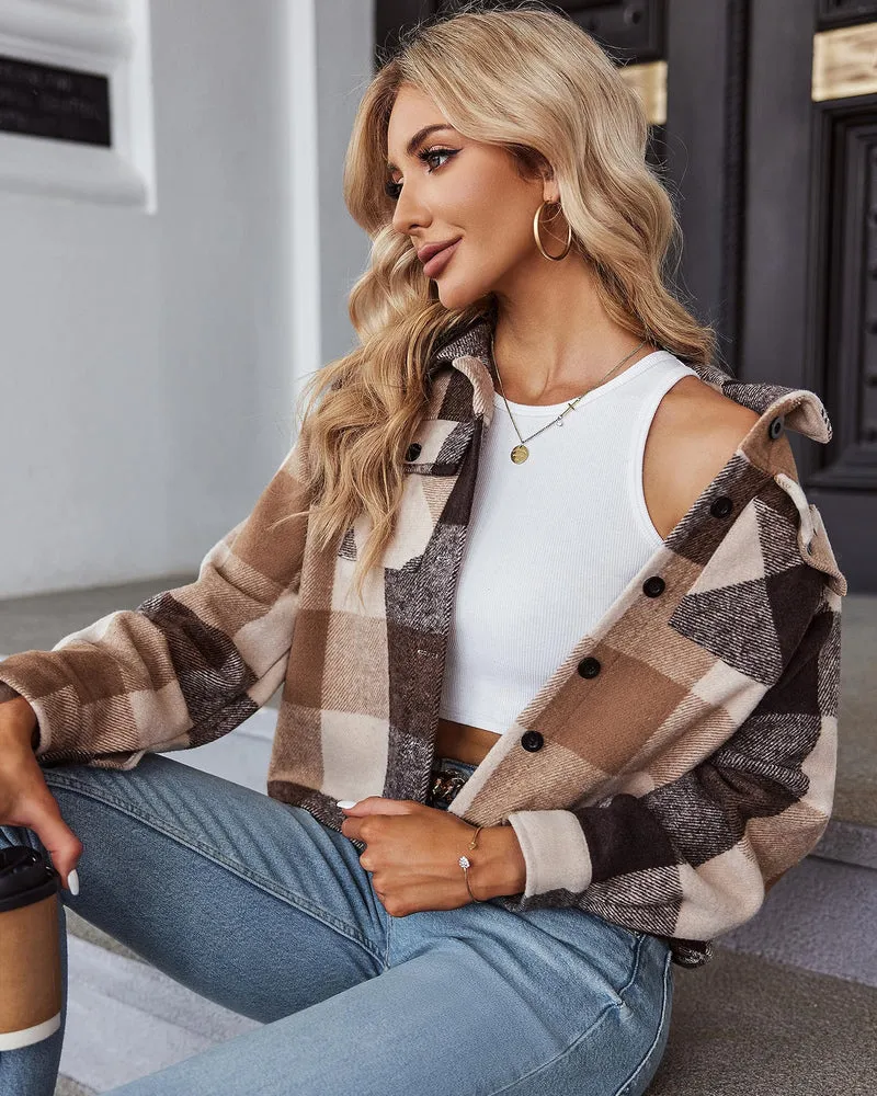 Zeagoo Flannels for Women Cropped Shacket Jacket Fashion Plaid Button Down Shirt 2023 Fall Coat Tops